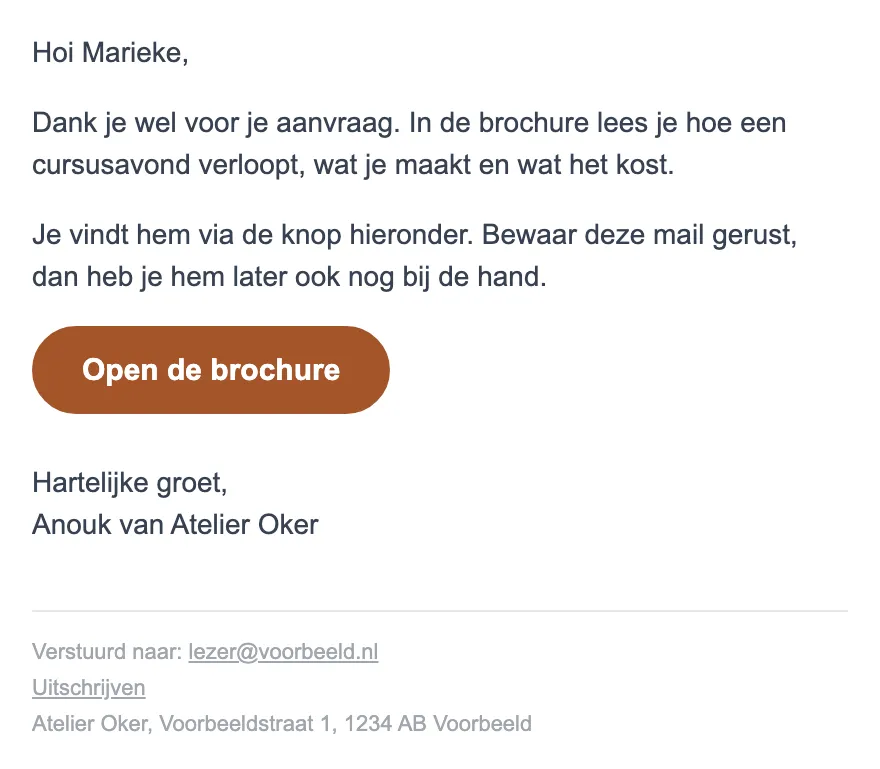 Eerste mail: dank voor je aanvraag, met een knop om de brochure te openen.